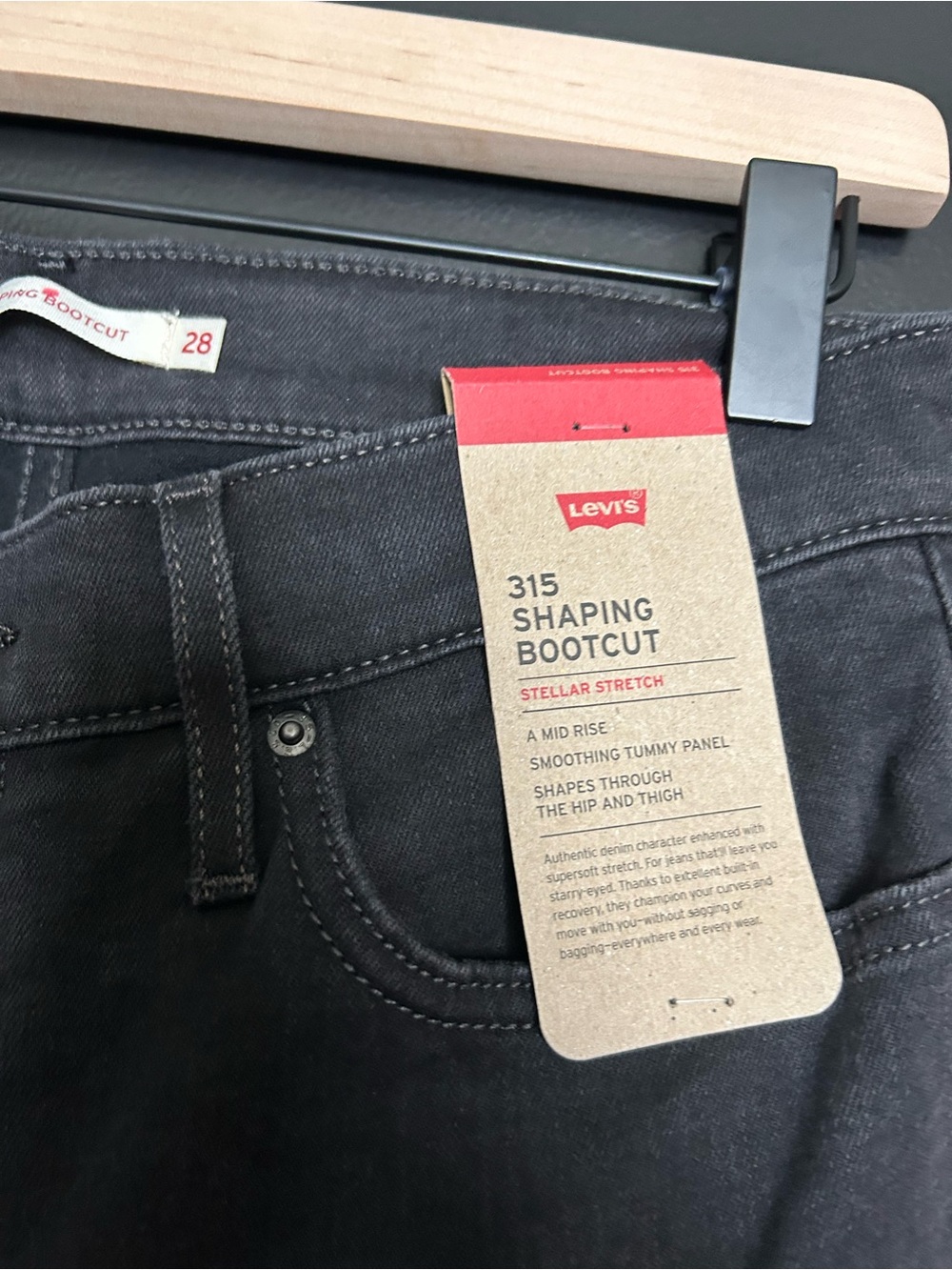 Women’s Levi's 315 Shaping Bootcut jeans in black size 28 x 32 (6). NWT - Picture 3 of 6